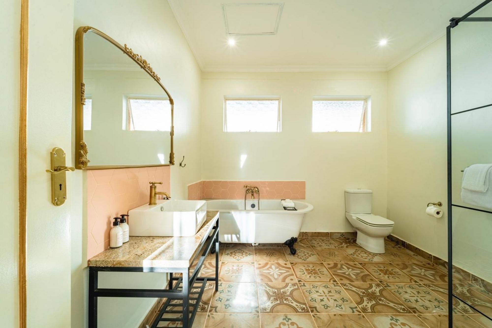 The Victorian Manor Bed and Breakfast Καταρράκτες Βικτωρίας Εξωτερικό φωτογραφία